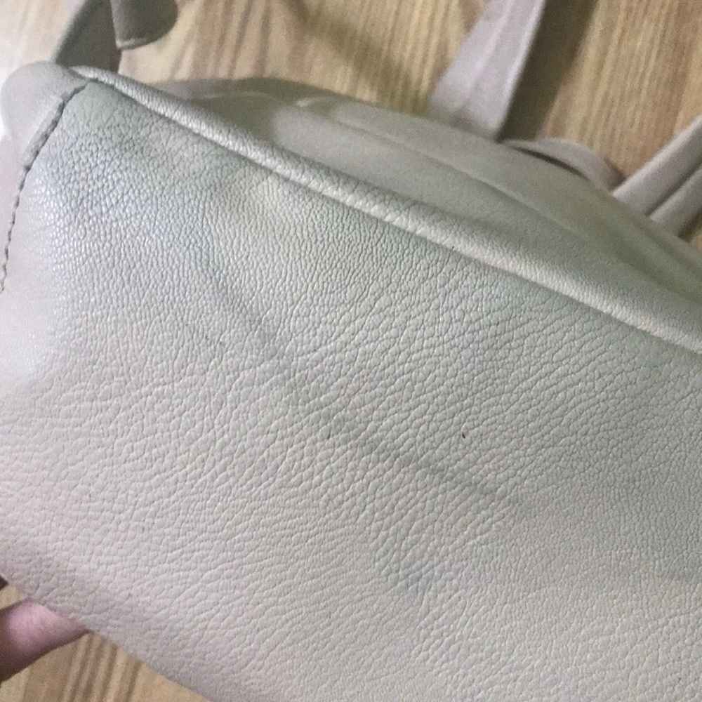 Guess Backpack - Picture 3 of 5